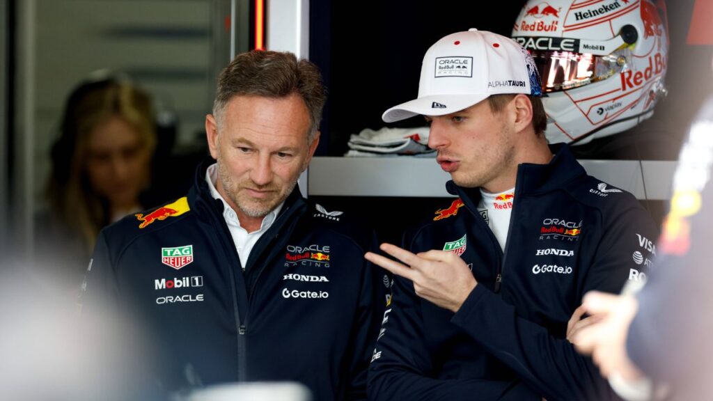 Christian Horner (GBR, Oracle Red Bull Racing), 1 Max Verstappen (NLD, Oracle Red Bull Racing), F1 Grand Prix of Japan at Suzuka International Racing Course on April 4, 2025 in Suzuka, Japan