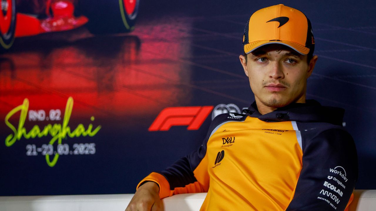 NORRIS Lando (gbr), McLaren F1 Team MCL39, portrait press conference, PK, Pressekonferenz during the Formula 1 Heineken Chinese Grand Prix 2025, 2nd round of the 2025 FIA Formula One World Championship, WM, Weltmeisterschaft from March 21 to 23, 2025 on the Shanghai International Circuit, in Shanghai, China