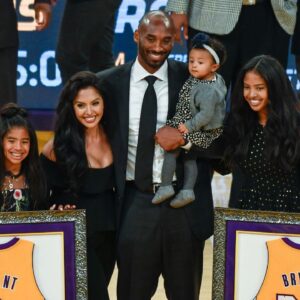 Kobe Bryant and his family 2017