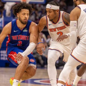 Cade Cunningham Being Guarded By Knkicks Players