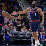 Los Angeles Clippers forward Kawhi Leonard (2) and Los Angeles Clippers guard James Harden (1) react during the second half against the New Orleans Pelicans at Smoothie King Center