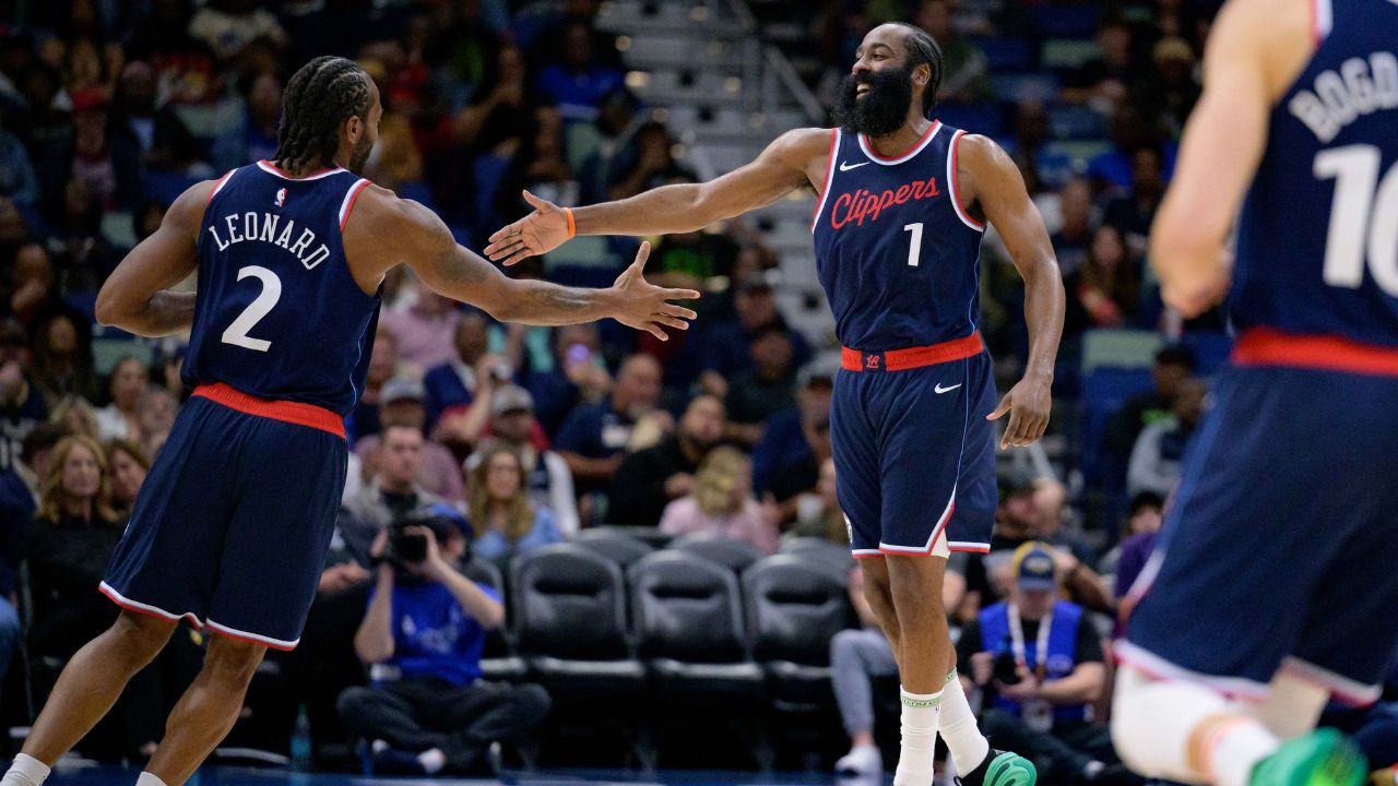 Los Angeles Clippers forward Kawhi Leonard (2) and Los Angeles Clippers guard James Harden (1) react during the second half against the New Orleans Pelicans at Smoothie King Center