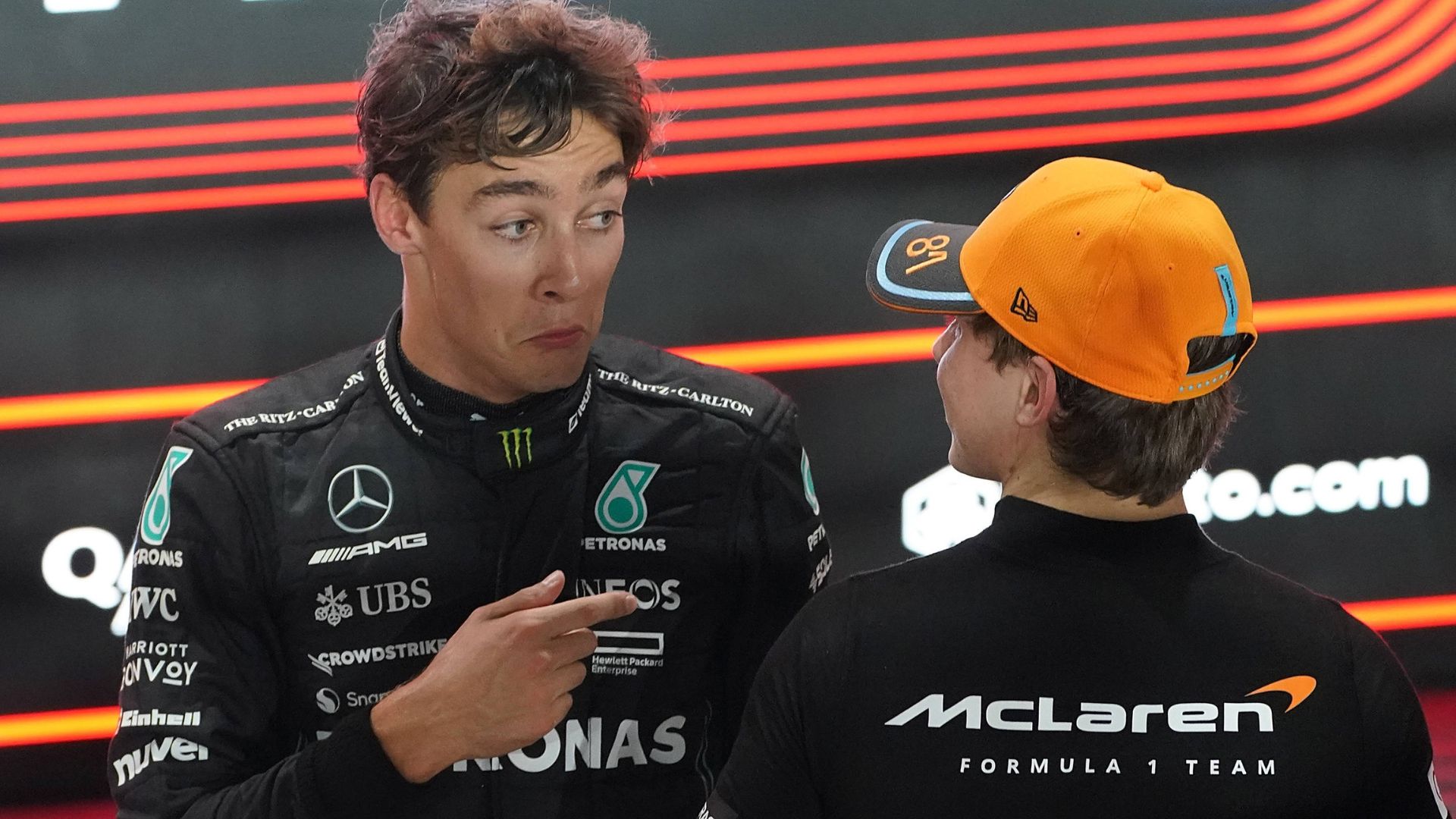 Formula 1 Qatar Airways Qatar Grand Prix 2023 ,im Bild 2.Startplatz für George Russell (L) aus Großbritannien, 3.Startplatz für Oscar Piastri (R) aus Australien vom Team McLaren. Oscar Piastri