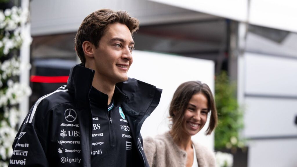George Russell Mercedes AMG Petronas F1 Team, 63 with girlfriend Carmen Mundt, AUS, Formula 1 World Championship, Luis Vuitton Australian Grand Prix, Albert Park Circuit Melbourne, Race, 2025 season, 16 03 2025