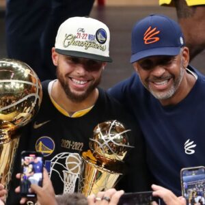 Dell Curry and Steph Curry, 2021-2022 Championship