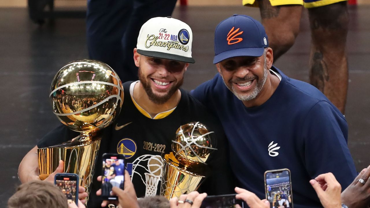 Dell Curry and Steph Curry, 2021-2022 Championship