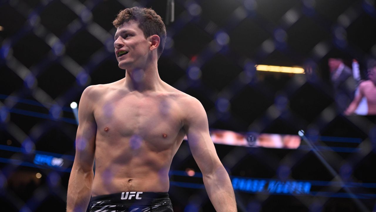 CHASE HOOPER (14-3-1) of Enumclaw, WA finish CLAY GUIDA (38-21-0) of Round Lake, IL via (arm bar) in round 1 during the UFC 310 event at the T Mobile Arena, Las Vegas Las Vegas USA