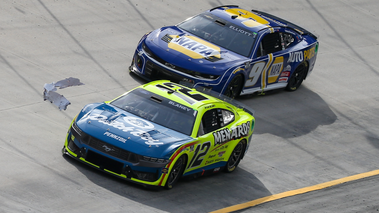 Mar 16, 2024; Bristol, Tennessee, USA; NASCAR Cup Series driver Ryan Blaney (12) leads driver Chase Elliott (9) during the Food City 500 at Bristol Motor Speedway. Mandatory Credit: Randy Sartin-Imagn Images