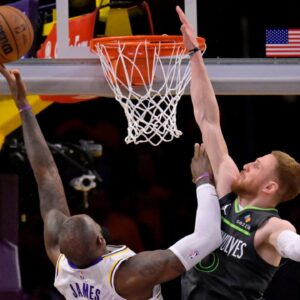 Lakers v Timberwolves, Game 1