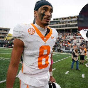 Nico Iamaleava, Emmanuel Acho