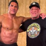 Dwyane Johnson (L), Mark Coleman (R)