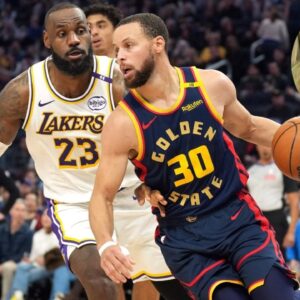 LeBron James (L), Steph Curry (L), Magic Johnson (R); Credit - USA TODAY Sports