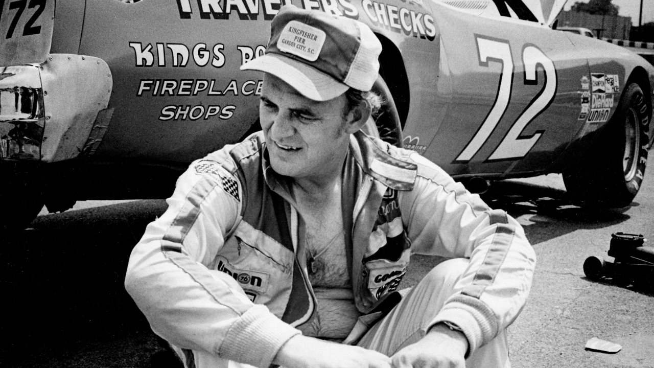 Driver Benny Parsons sets a slower pace in the pit area, after turning the top qualifying speed to earn the pole position for the Grand National Nashville 420 race at the Nashville Speedway July 16, 1977. Auto Racing In 1977