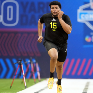 Oregon defensive lineman Derrick Harmon (DL15) participates in drills during the 2025 NFL Combine at Lucas Oil Stadium.