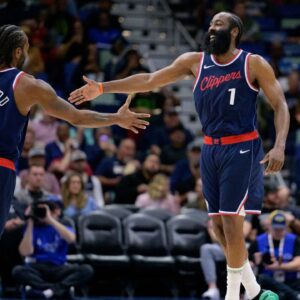 Los Angeles Clippers forward Kawhi Leonard (2) and Los Angeles Clippers guard James Harden (1) react during the second half against the New Orleans Pelicans at Smoothie King Center