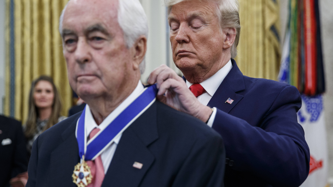 October 24, 2019, Washington, District of Columbia, USA: US President Donald J. Trump (R) awards the Presidential Medal of Freedom to American racing magnate Roger Penske (L) during a ceremony in the Oval Office of the White House in Washington, DC, USA, 24 October 2019. Credit: Pool via CNP Washington USA - ZUMAs152 20191024_zaa_s152_029 Copyright: xShawnxThewx