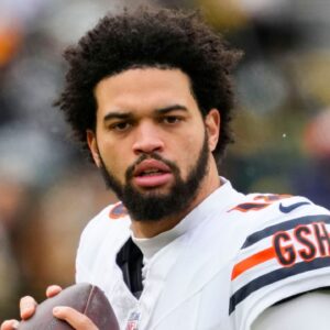 Chicago Bears quarterback Caleb Williams (18) during warmups prior to the game against the Green Bay Packers at Lambeau Field.