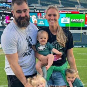 Kylie kelce with husband Jason kelce and their three daughters.