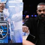 Daniel Cormier (L), Jon Jones (R)