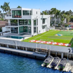 Miami Dolphins former center Mike Pouncey Miami home for sale.