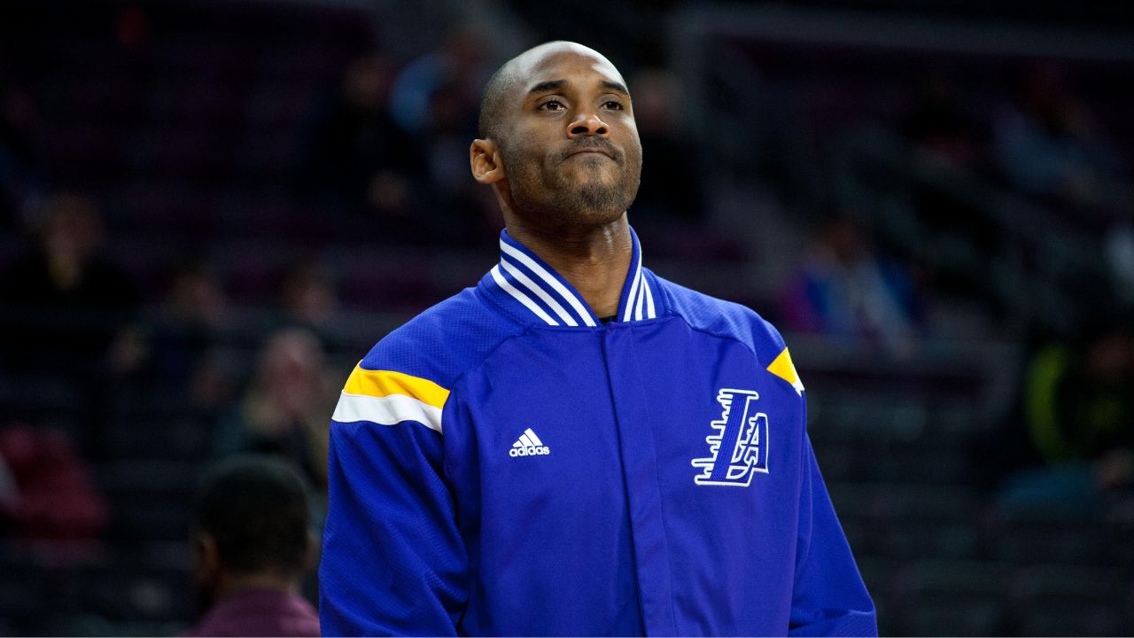 Los Angeles Lakers guard Kobe Bryant (24) warms up before the game against the Detroit Pistons at The Palace of Auburn Hills