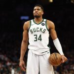 Milwaukee Bucks forward Giannis Antetokounmpo (34) against the Phoenix Suns at Footprint Center