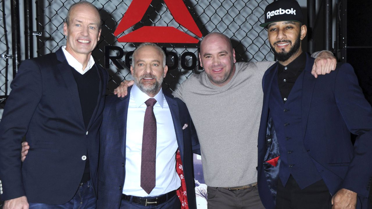 Matt O Toole, Lorenzo Fertitta, Dana White und Swizz Beats bei der Bekanntgabe einer langfristigen Patnerschaft zwischen Reebok und dem UFC in den Industria Studios.