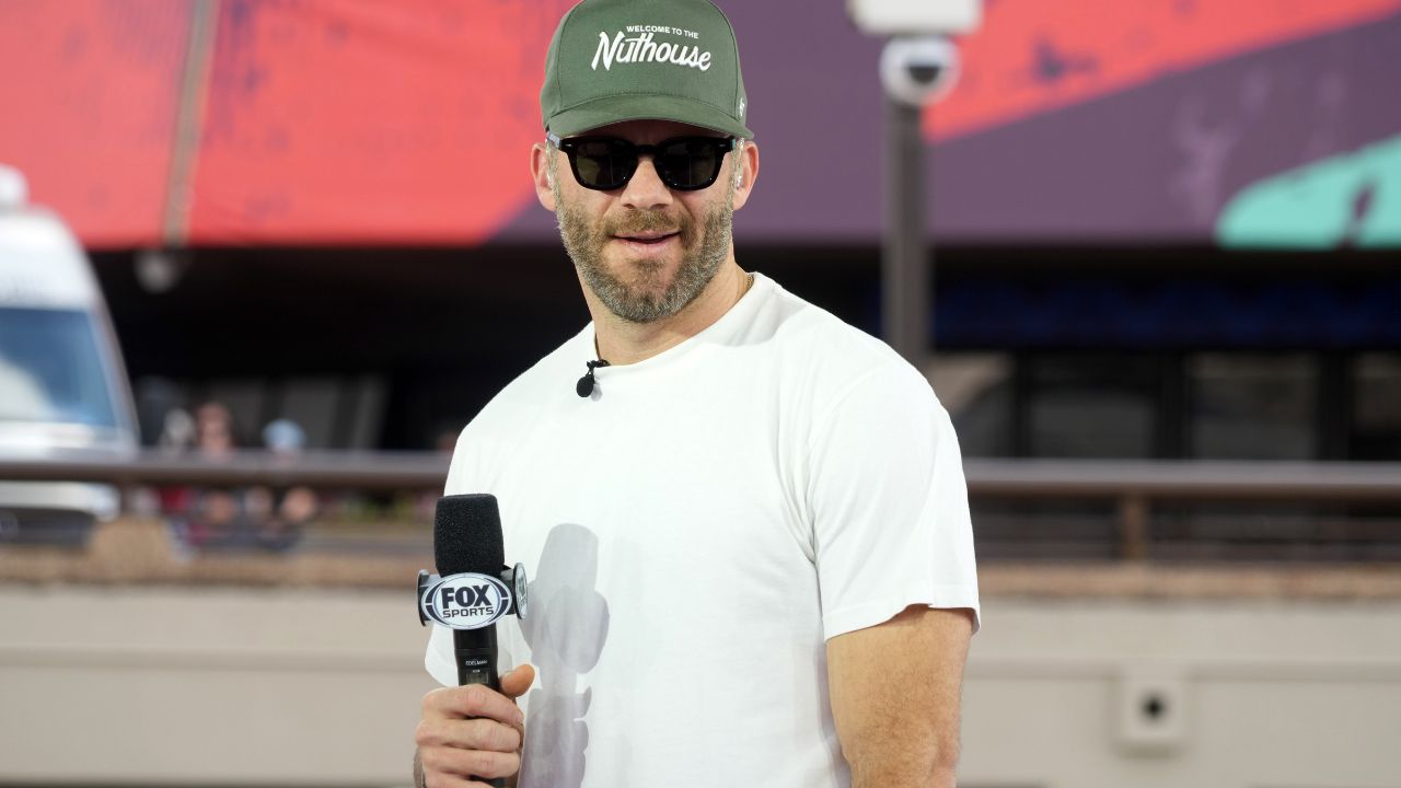 Julian Edelman on the Fox Super Bowl LIX set at Caesars Superdome.