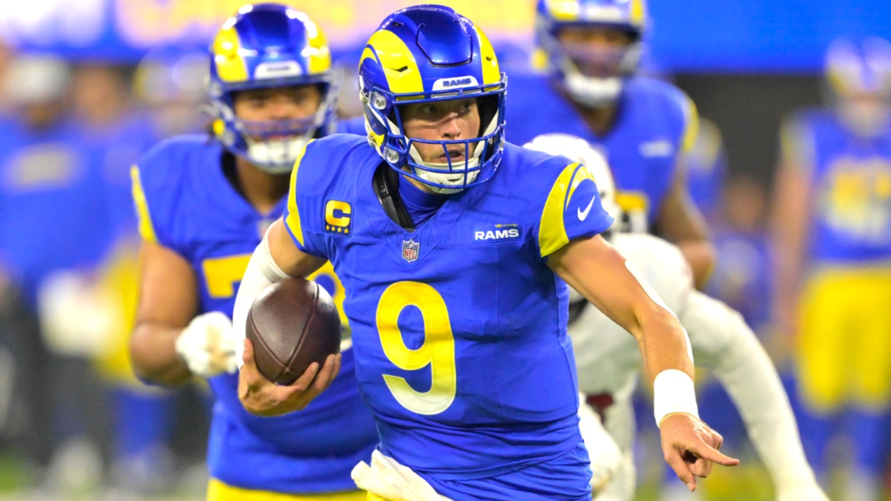 Dec 28, 2024; Inglewood, California, USA; Los Angeles Rams quarterback Matthew Stafford (9) carries the ball to the 5-yard line in the first half against the Arizona Cardinals at SoFi Stadium.