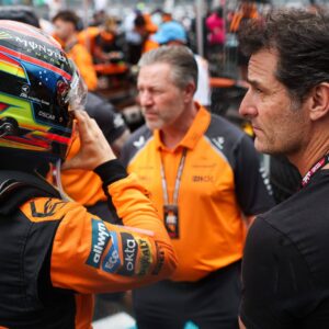 F1 - MIAMI GRAND PRIX 2025 WEBBER Mark (aus), former F1 driver and TV presenter, PIASTRI Oscar (aus), McLaren F1 Team MCL39