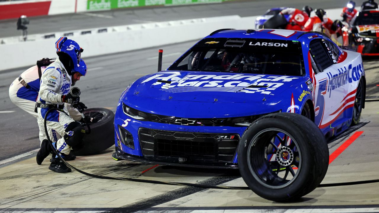 NASCAR Cup Series driver Kyle Larson (5) makes a pit stop during NASCAR All-Star Race at North Wilkesboro Speedway.