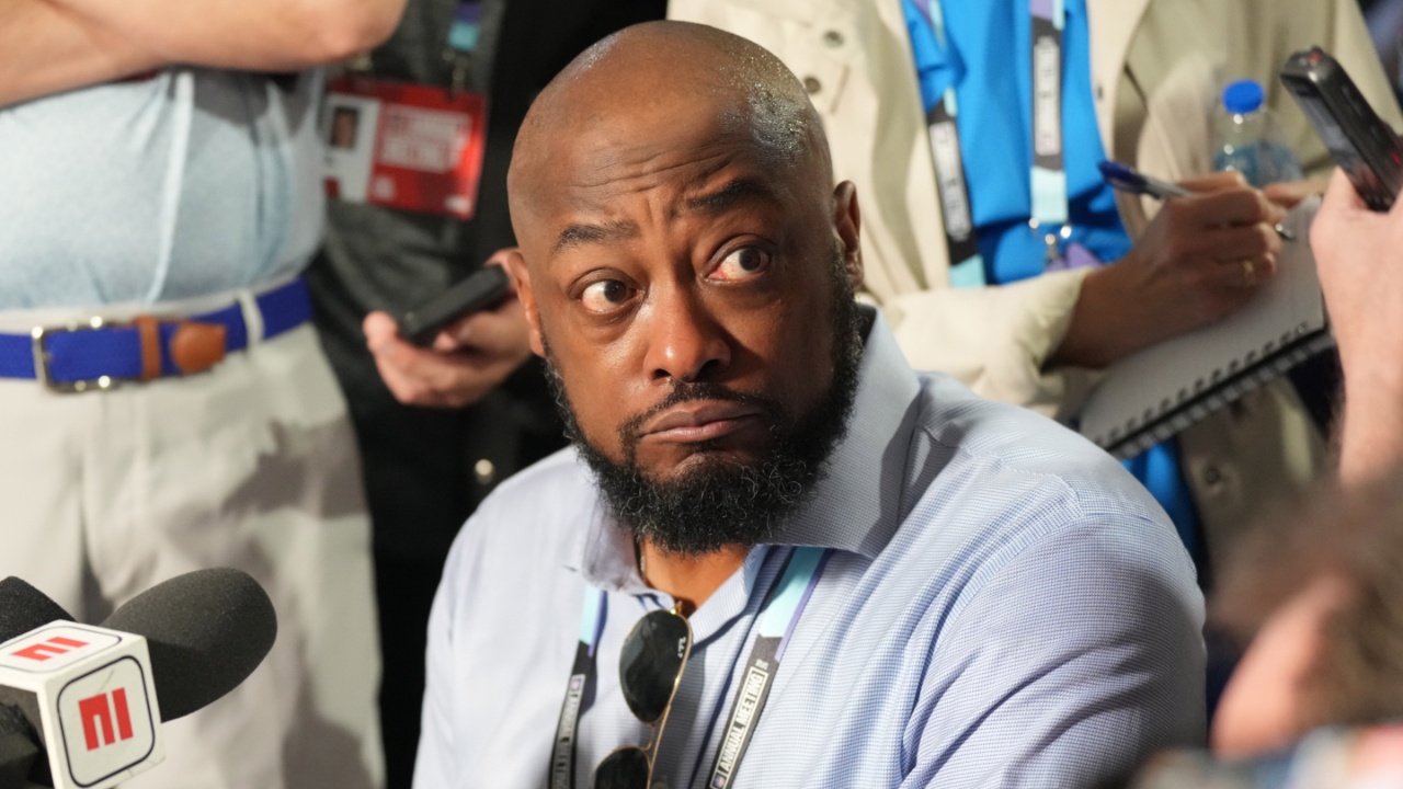 Steelers News: Mike Tomlin Gears Up to Overtake Chuck Knox and Dan Reeves in Coaching Wins Despite Recent Playoff Failures