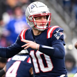 New England Patriots quarterback Drake Maye (10) looks to throw against the Buffalo Bills during the first half at Gillette Stadium.