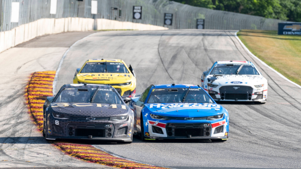 July 3, 2022, Elkhart Lake, WI, United States of America: Tyler Reddick races for position for the NASCAR, Motorsport, USA Cup Series for the Kwik Trip 250 presented by JOCKEY made in America in Elkhart Lake, WI, USA. Elkhart Lake United States of America - ZUMAa161 20220703_zaa_a161_754 Copyright: xWalterxG.xArcexSr.x