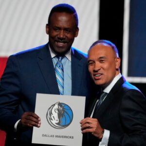 Rolando Blackman, announced Dallas Mavericks first overall lottery winner