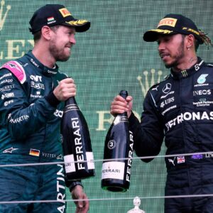 VETTEL Sebastian F1 Team Aston Martin 2. Platz bei der Siegerehrung mit HAMILTON Lewis F1 Saison 2021 GP von Ungarn am 01. August 2021 in Budapest *** VETTEL Sebastian F1 Team Aston Martin 2 pla
