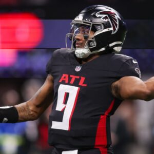 Atlanta Falcons quarterback Michael Penix Jr. (9) throws a pass against the Carolina Panthers in the third quarter at Mercedes-Benz Stadium.