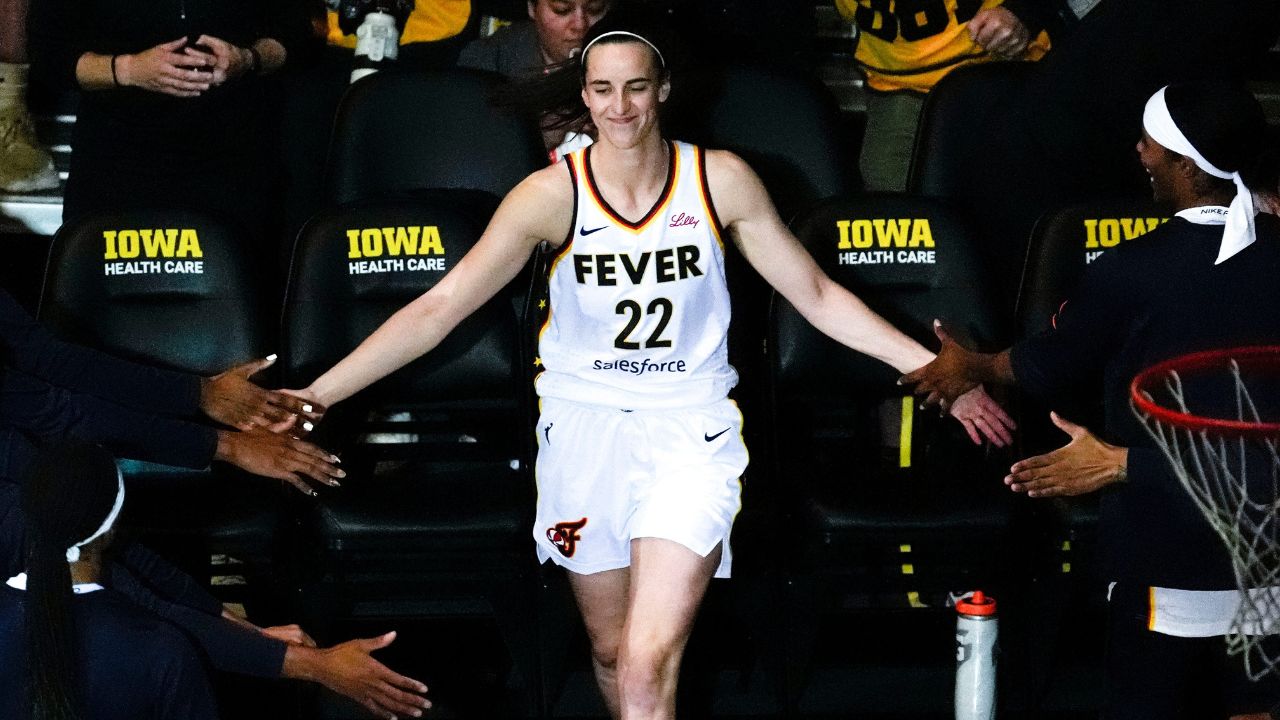 Caitlin Clark, Indiana Fever