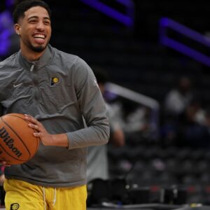 February 12, 2025, Washington, District Of Columbia, USA: TYRESE HALIBURTON 0 of the Indiana Pacers warms up before the game against the Washington Wizards at Capital One Arena. Washington USA
