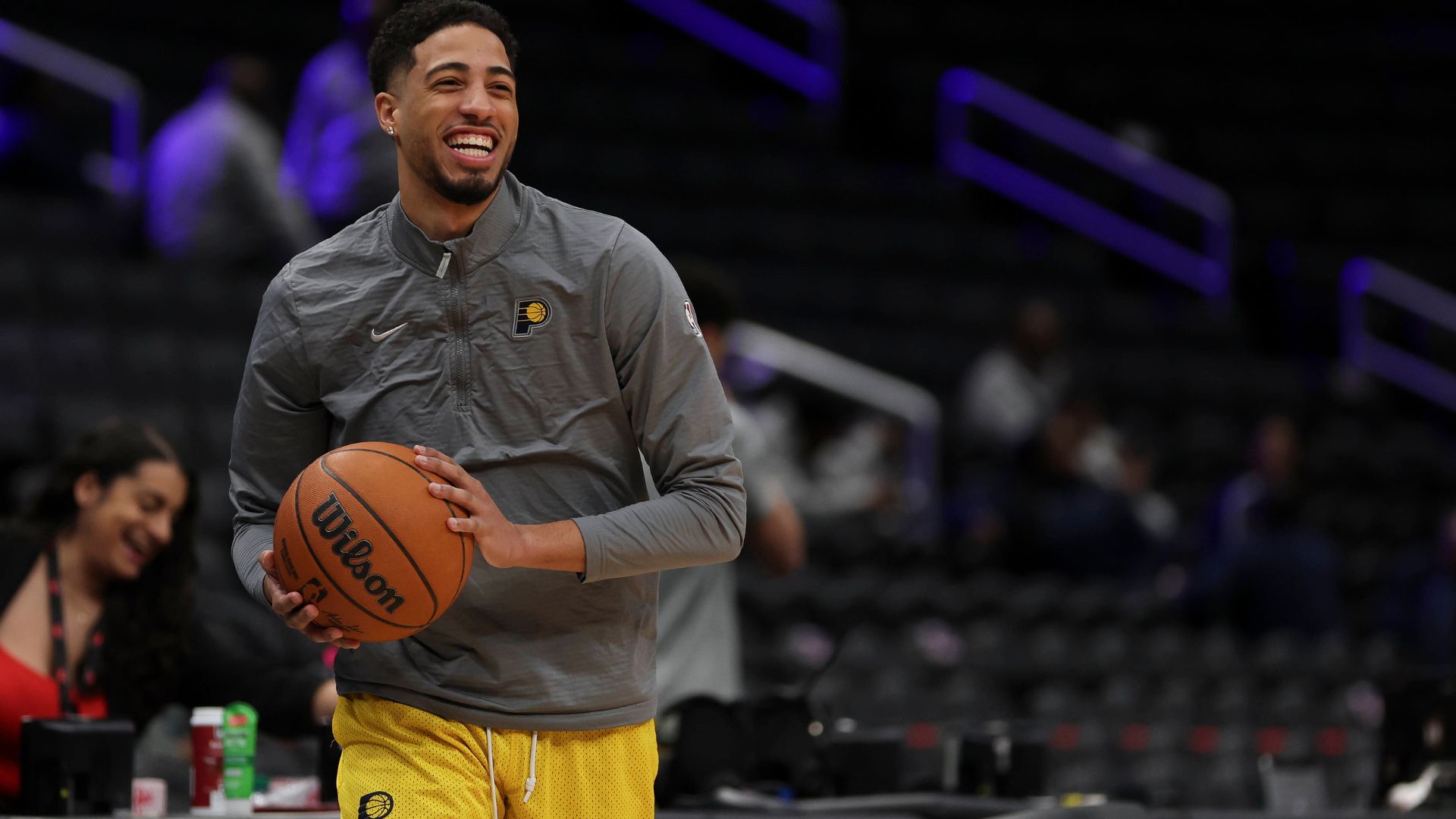 February 12, 2025, Washington, District Of Columbia, USA: TYRESE HALIBURTON 0 of the Indiana Pacers warms up before the game against the Washington Wizards at Capital One Arena. Washington USA