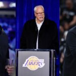 Robert Horry (L), Phil Jackson (C), Gregg Popovich (R)
