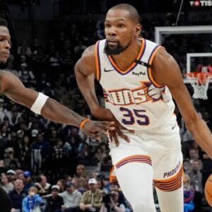Kevin Durant, traded from Phoenix to Houston