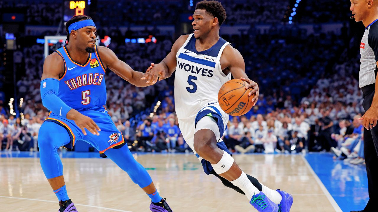 Lu Dort and Anthony Edwards, Thunder v Wolves