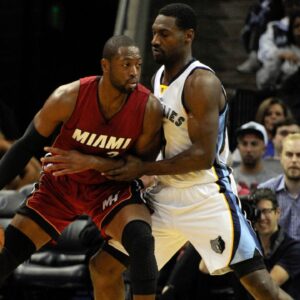 Miami Heat guard Dwyane Wade (3) handles the ball against Memphis Grizzlies guard Tony Allen (9) during the game at FedExForum.
