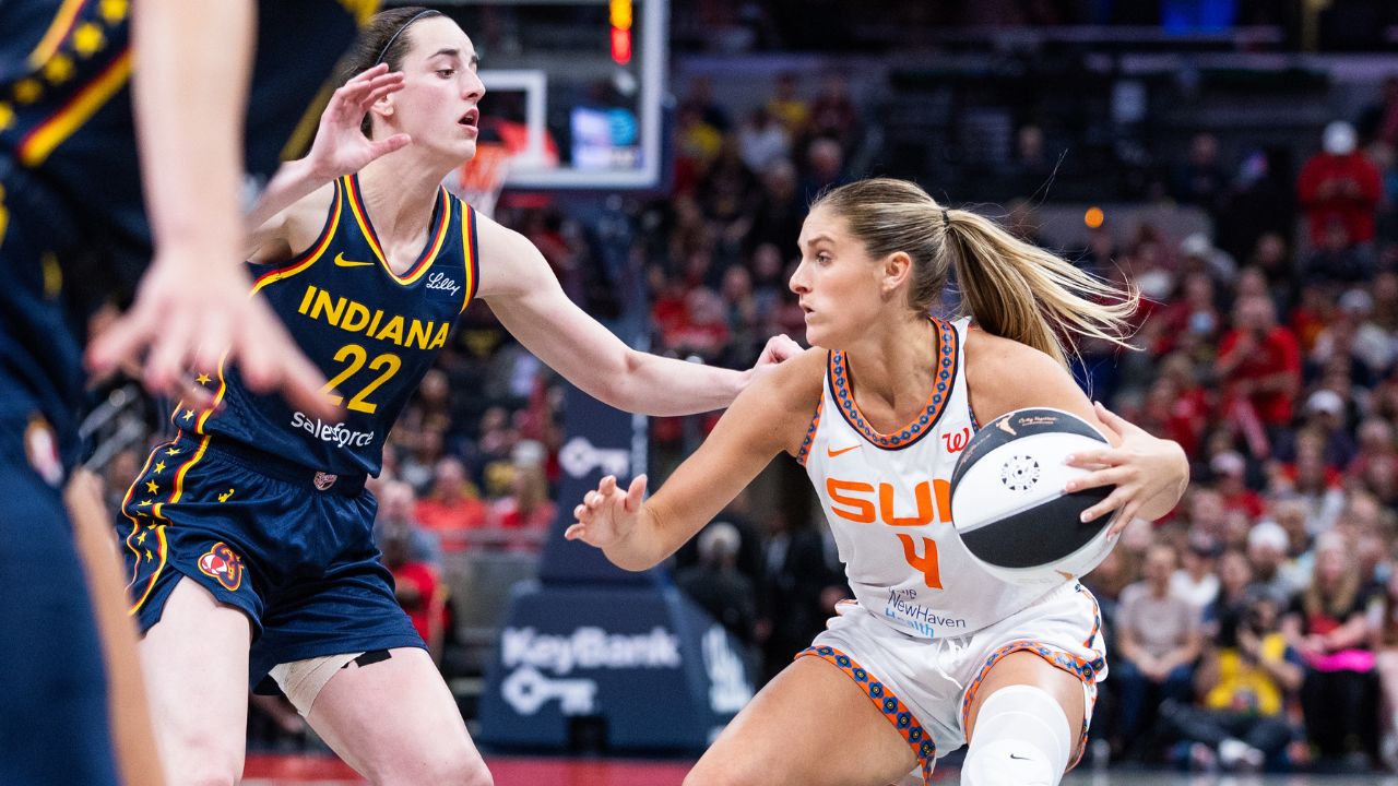 Caitlin Clark and Jacy Sheldon, Fever v Sun