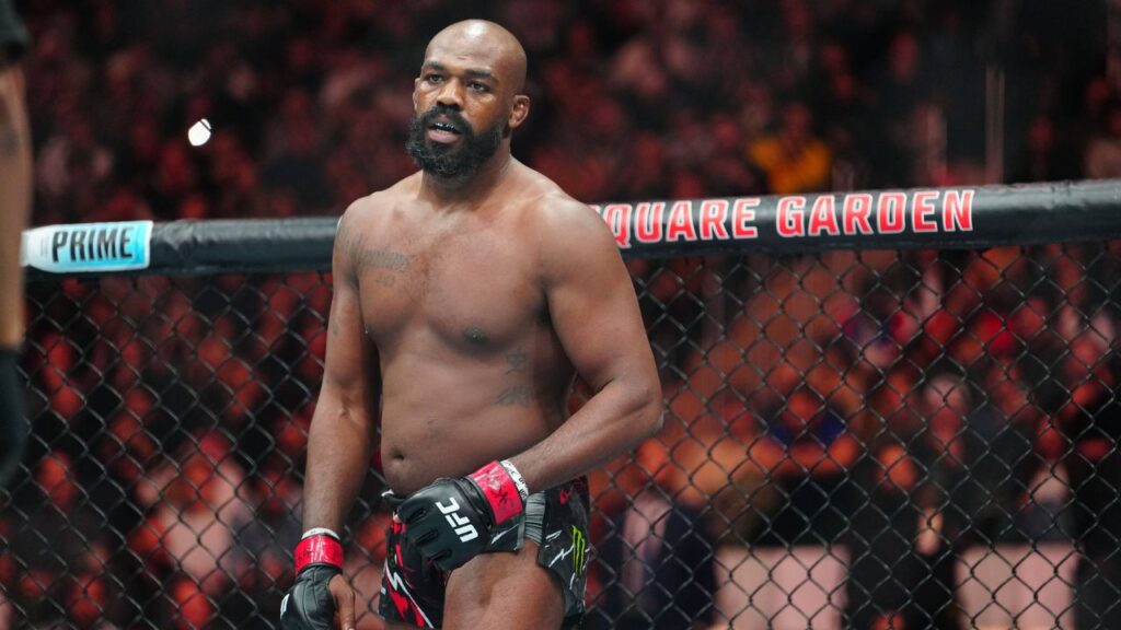 Jon Jones meet in the octagon for a 3-round bout for UFC309 - Jones vs Miocic'Can't Even Put Effort': UFC Fans Roast Jon Jones for Allegedly Using ChatGPT to Write His Retirement Message