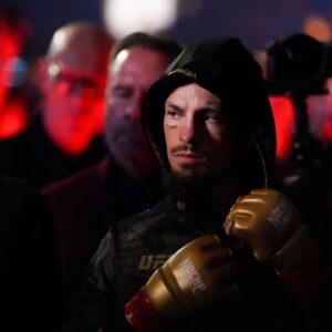 Sean OíMalley of the United States (red gloves) fights Merab Dvalishvili of Georgia (blue gloves) during Riyadh Season Noche UFC 306 at The Sphere.