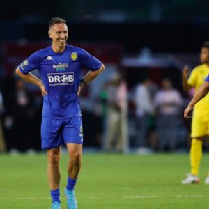 Steve Nash reacts after scoring a goal in the first half during The Beautiful Game exhibition match at DRV PNK Stadium