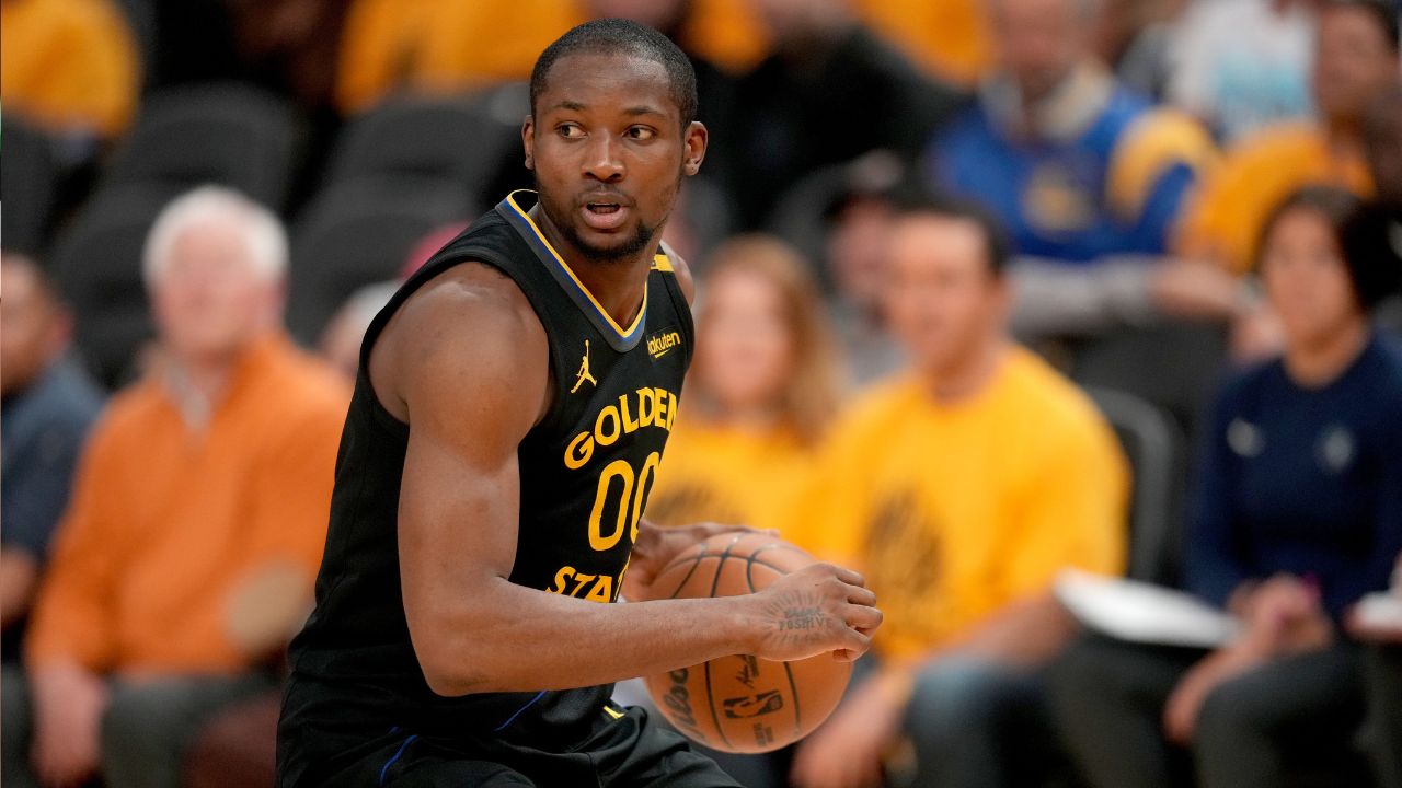 Golden State Warriors forward Jonathan Kuminga (00) holds onto the ball against the Minnesota Timberwolves in the fourth quarter during game four of the second round for the 2025 NBA Playoffs at Chase Center.