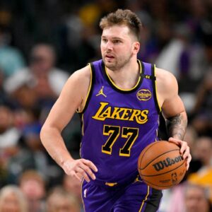 Los Angeles Lakers guard Luka Doncic (77) in action during the game between the Dallas Mavericks and the Los Angeles Lakers at American Airlines Center
